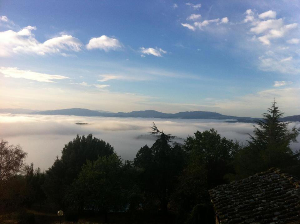 Willa Agriturismo Il Palazzaccio Galliano Zewnętrze zdjęcie